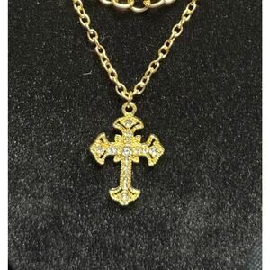 Cross layered necklace. Gold Tone. Fashion Jewelry NWT